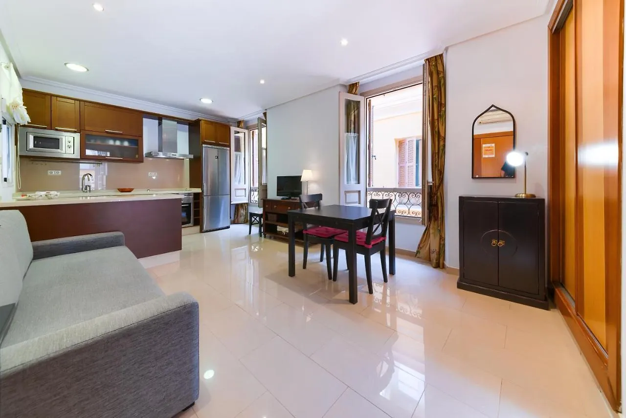 Holidays2Malaga Lazcano High Wifi&French balcony 0*, Malaga Hiszpania