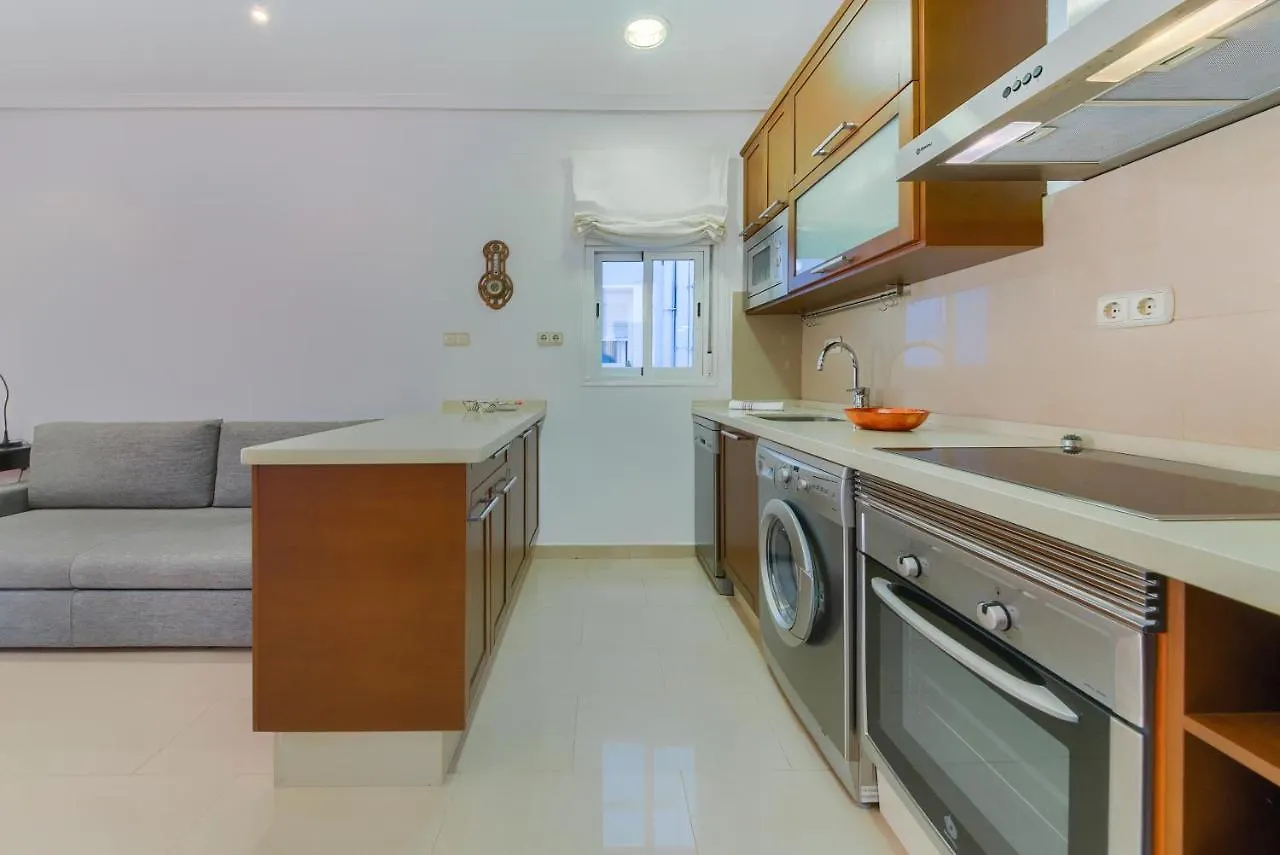 Holidays2Malaga Lazcano High Wifi&French balcony 0*, Malaga Hiszpania